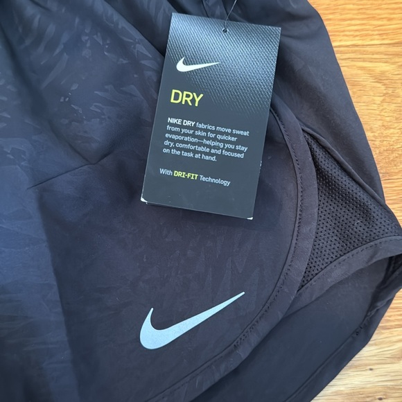 Nike brief-lined running shorts XS dri-fit women ADV tempo attack athletic black - Picture 2 of 10